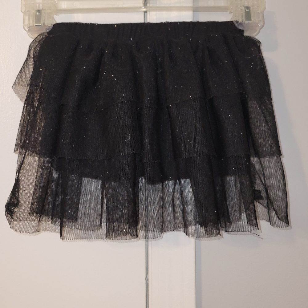 Start up Kids 3T Black Tutu with sparkles and attached Shorts - Picture 2 of 6